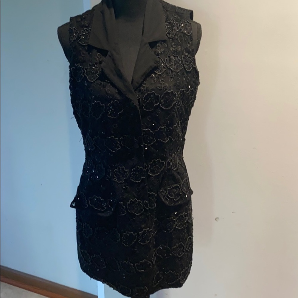 Vest with lace beading